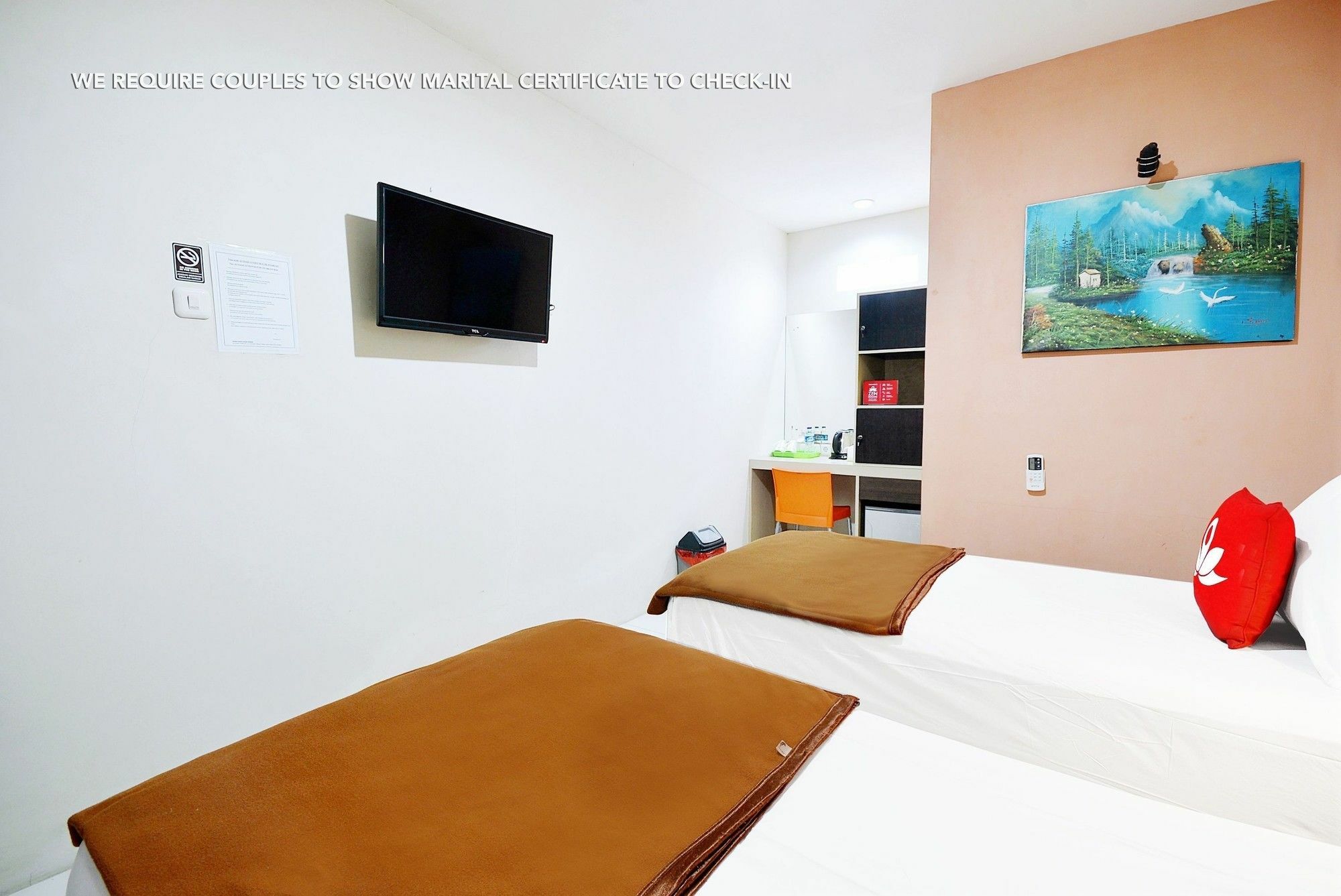 Zen Rooms Kuningan Syariah Джакарта Экстерьер фото